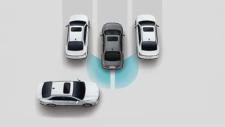 Accent - Hỗ trợ phòng tránh va chạm khi lùi RCCA