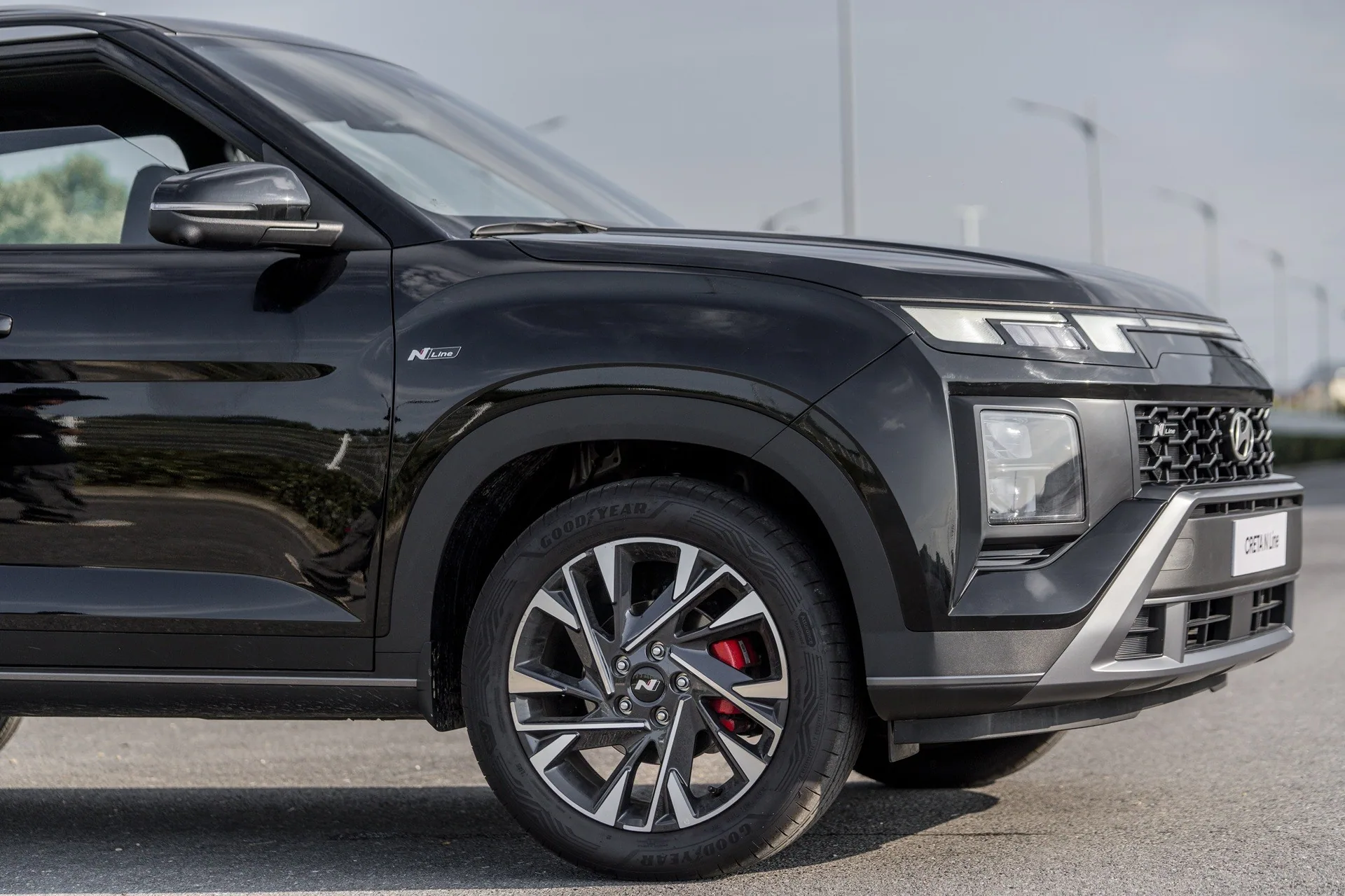 Creta - Vành 18 inch và phanh phong cách N Line