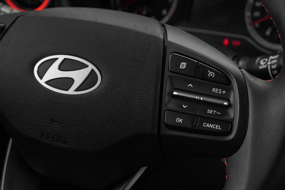 Grand i10 Hatchback - Phím điều khiển hành trình trên vô lăng