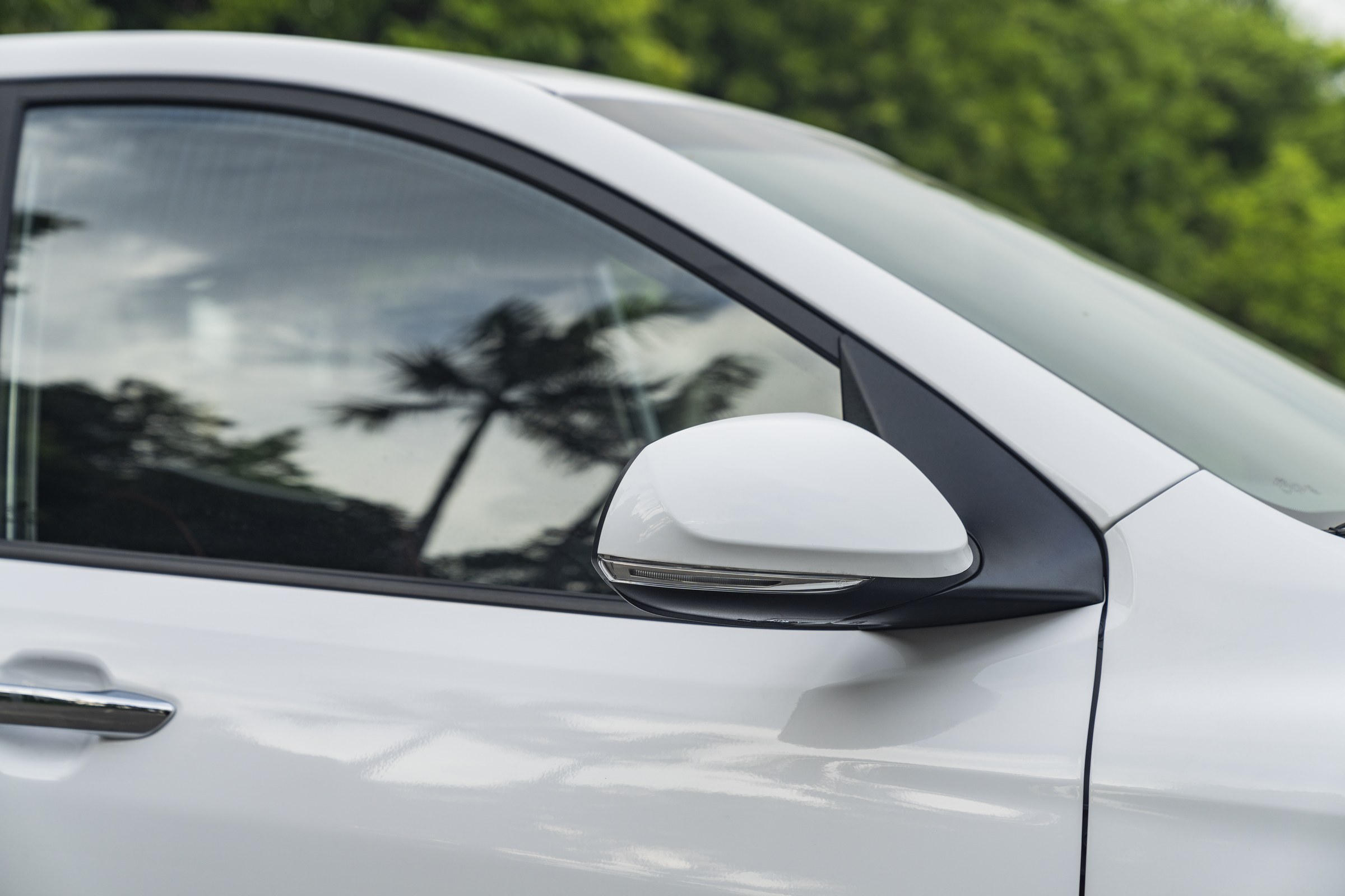 Grand i10 Sedan - Gương chiếu hậu tiện dụng