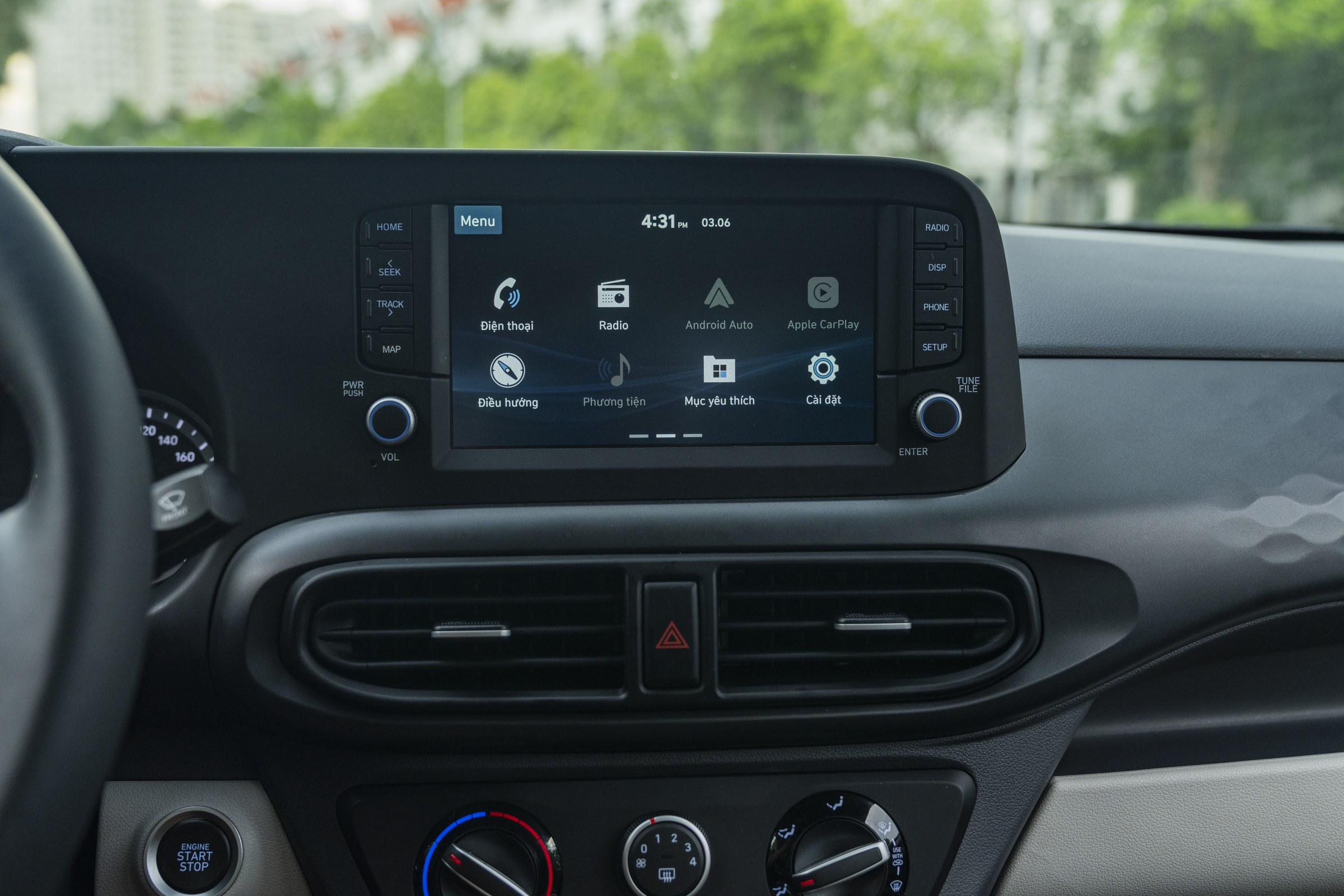 Grand i10 Sedan - Màn hình giải trí cảm ứng 8 inch