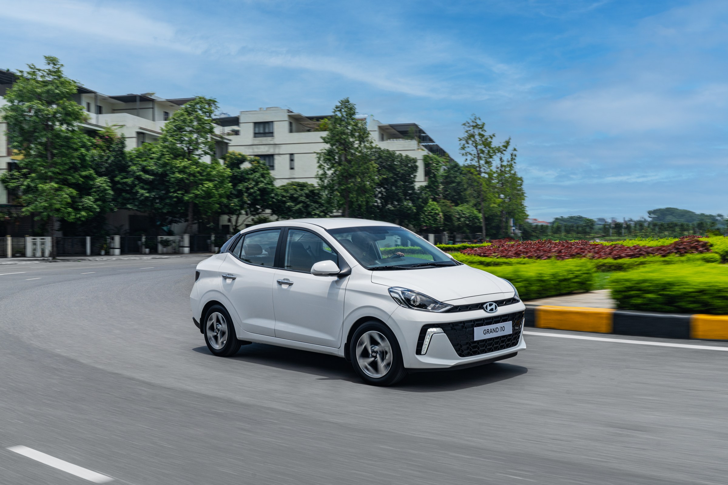 Grand i10 Sedan - Nhỏ gọn linh hoạt, tự tin trên mọi cung đường phố