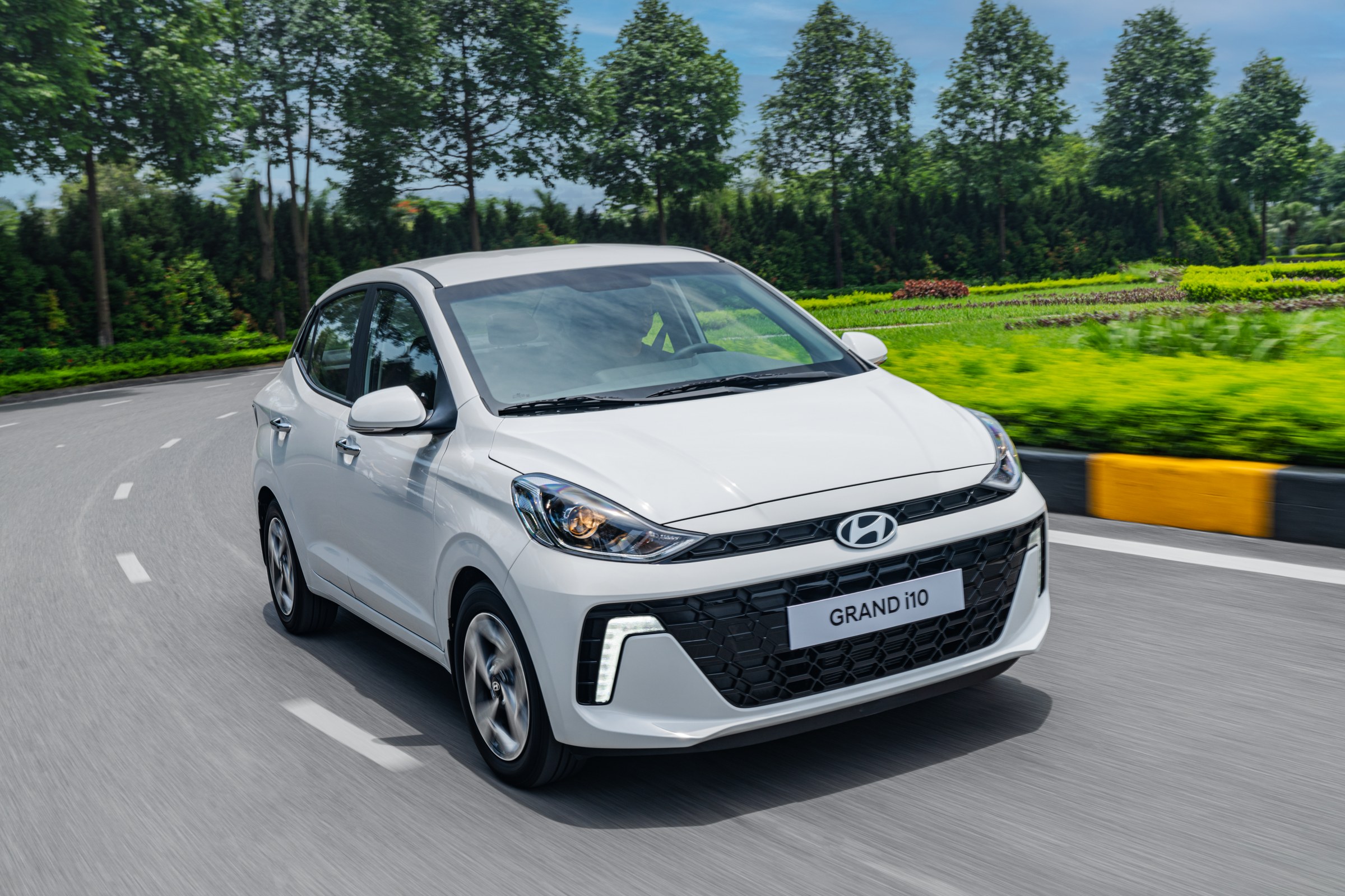 Grand i10 Sedan - Thiết kế tổng thể năng động