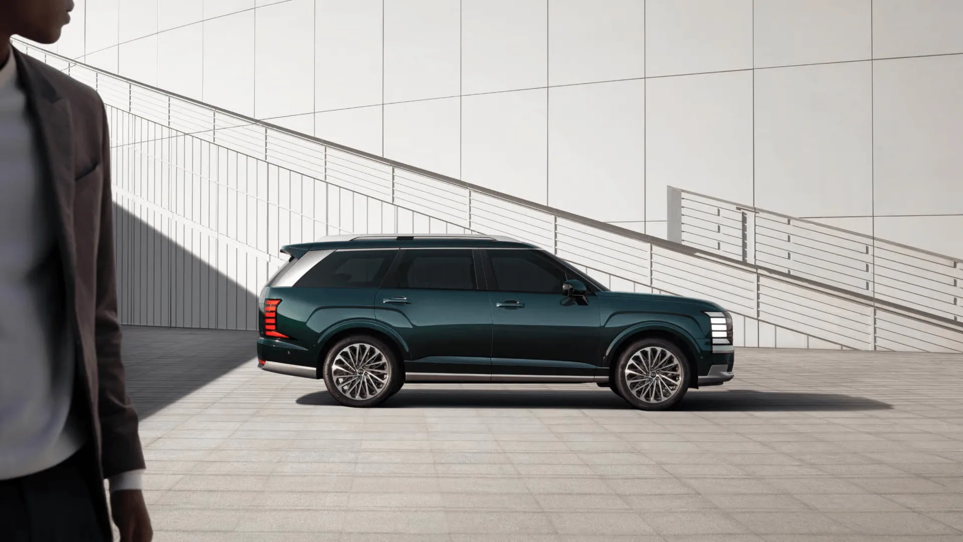 PALISADE Hybrid - Thân xe dài trên 5 mét